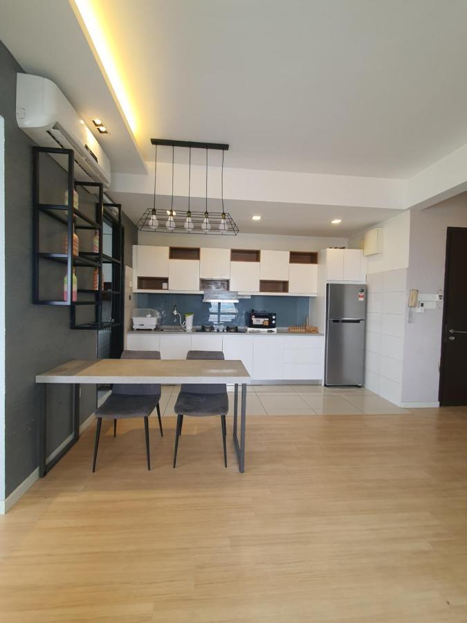 Usj One Subang Jaya By Widebed Appartement Buitenkant foto