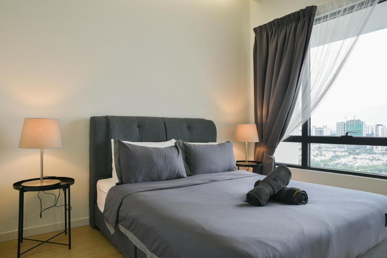 Usj One Subang Jaya By Widebed Appartement Buitenkant foto